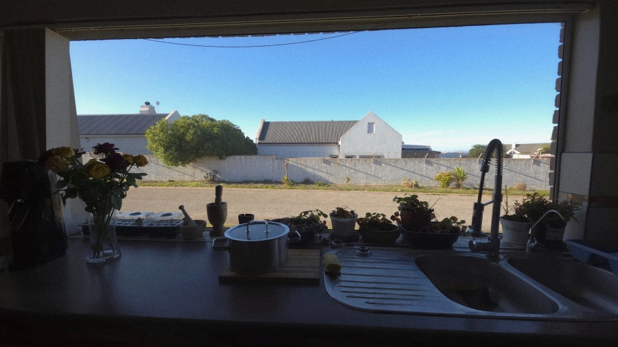 6 Bedroom Property for Sale in Bluewater Bay Western Cape